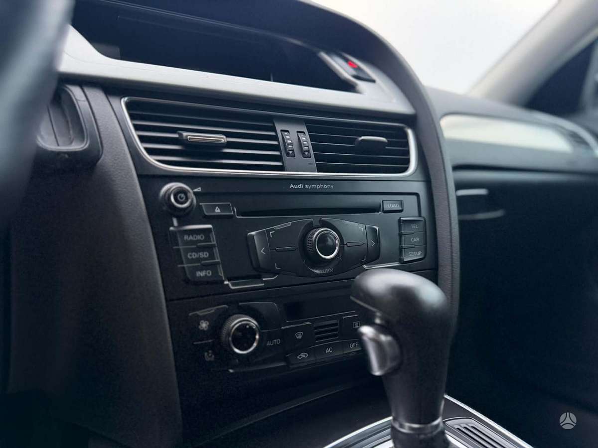 Audi A4, 2.7 l., Седан