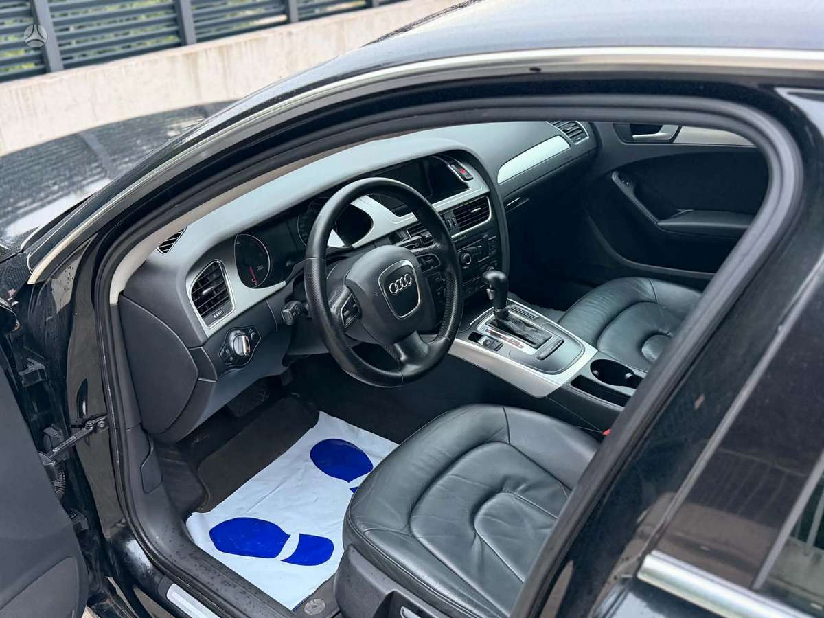 Audi A4, 2.7 l., Седан