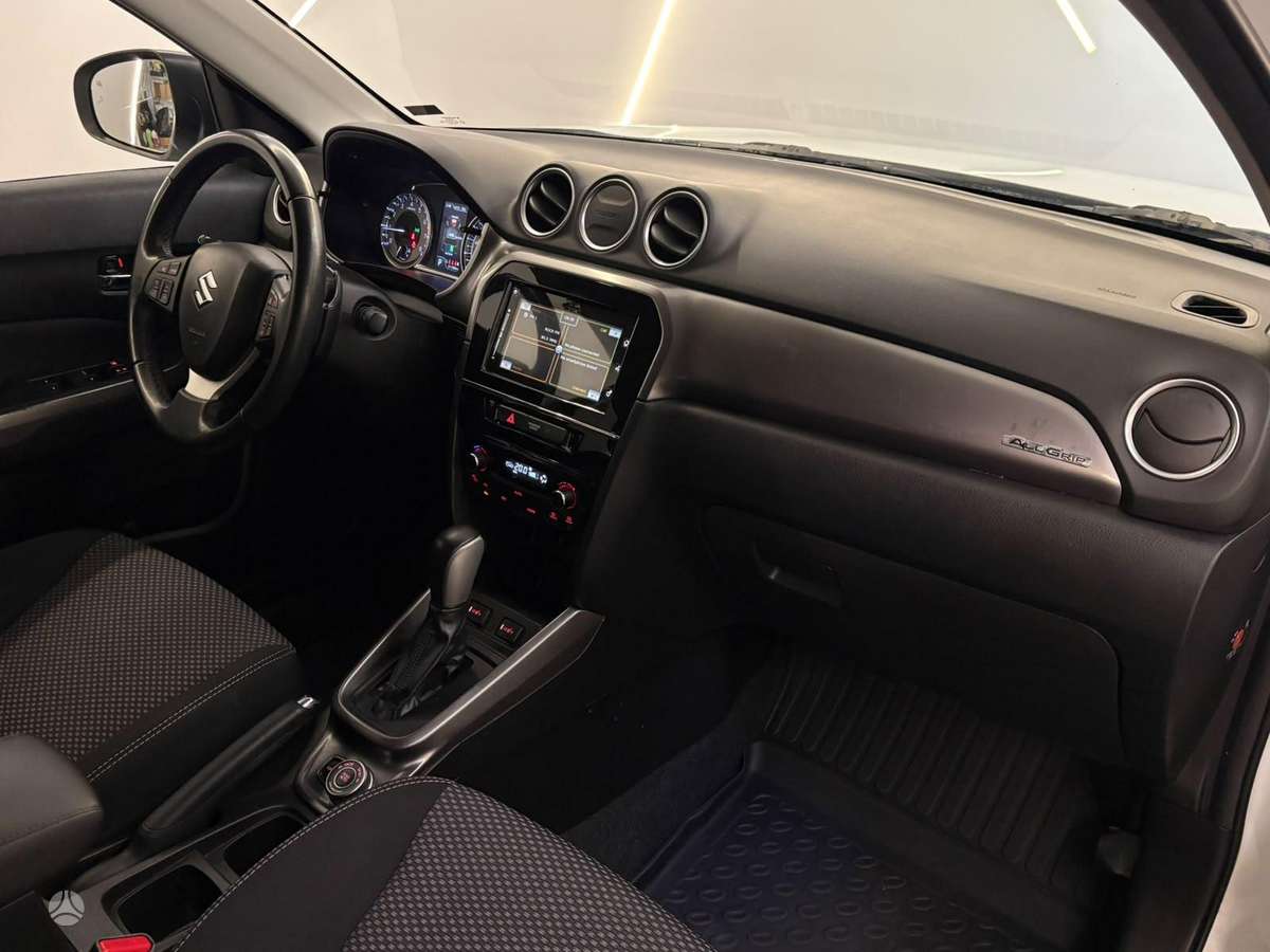 Suzuki Vitara - 7