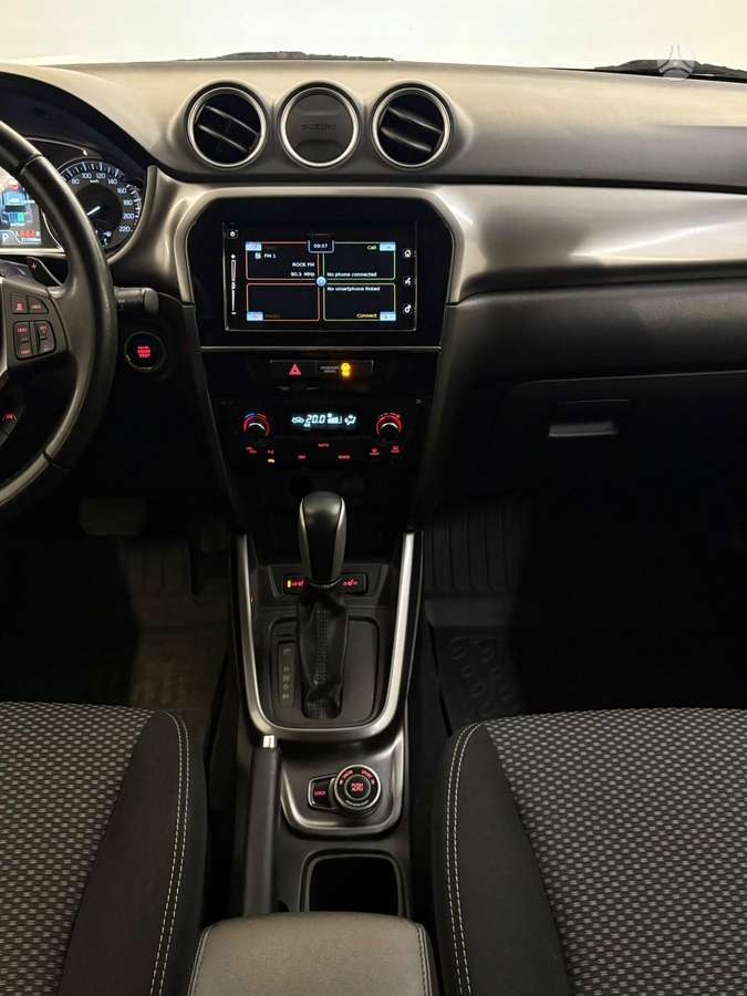 Suzuki Vitara - 8