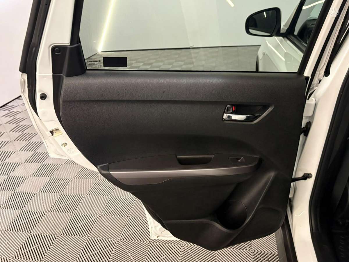 Suzuki Vitara - 12