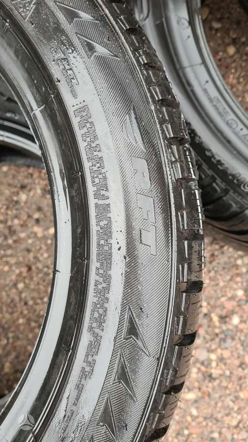 Bridgestone Blizzak LM25, winter 225/50 R17