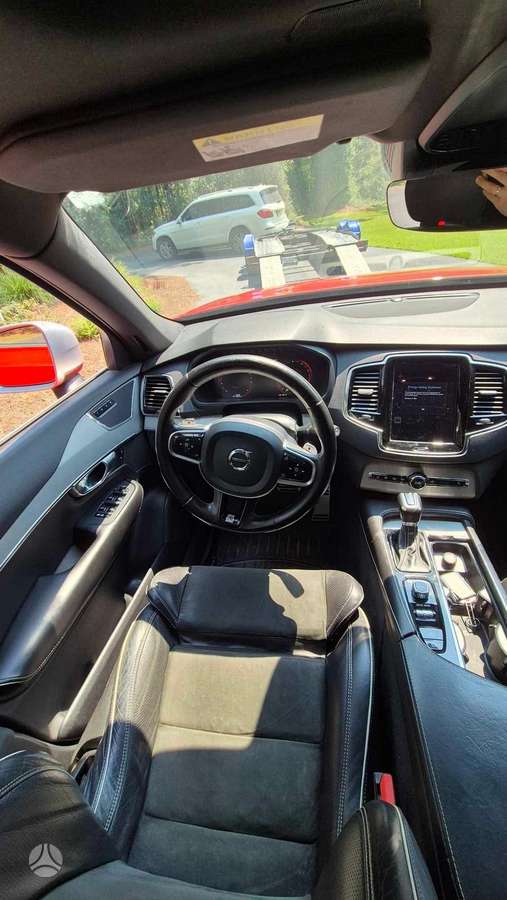 Volvo XC90 - 8