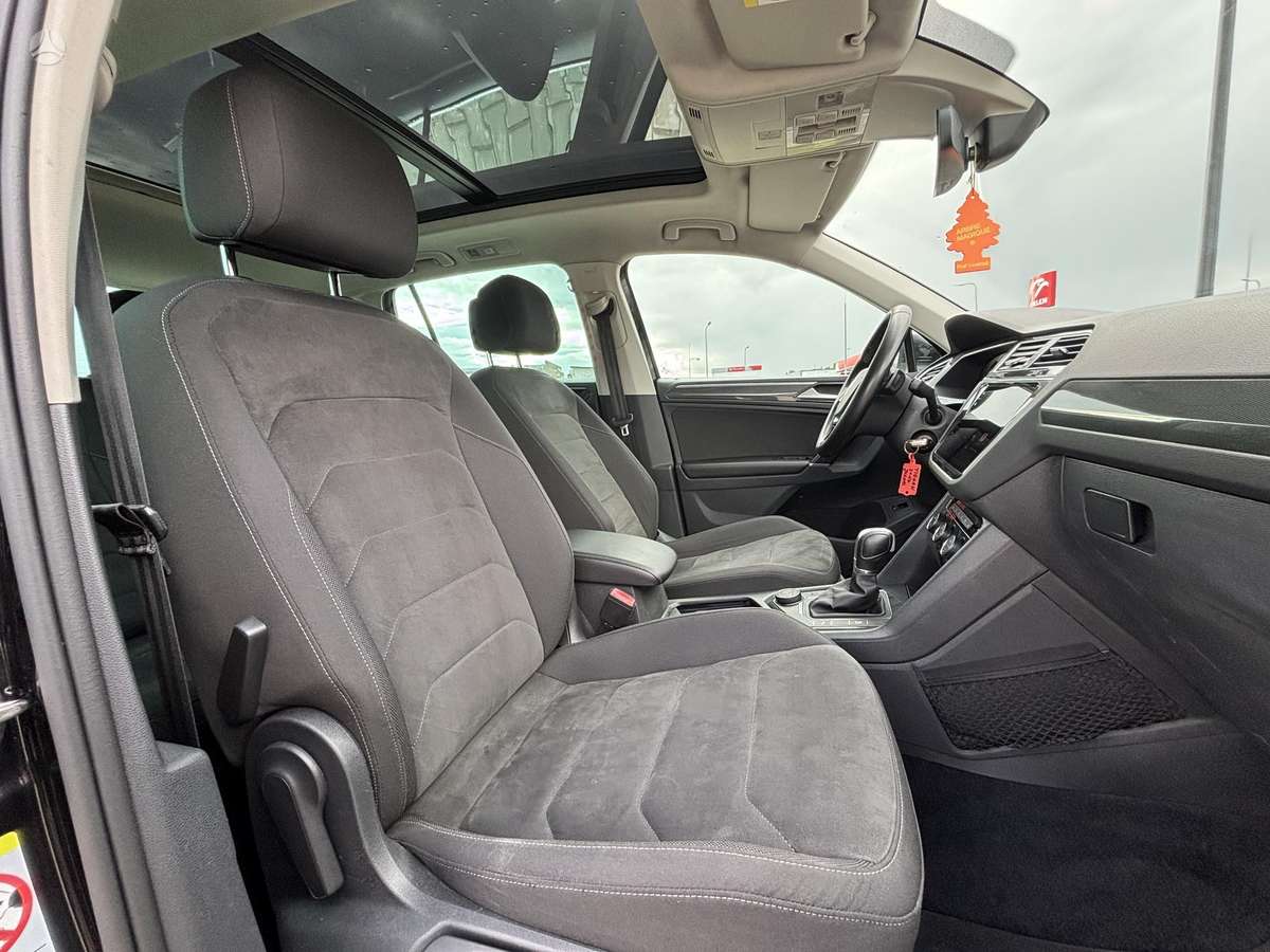 Volkswagen Tiguan - 11