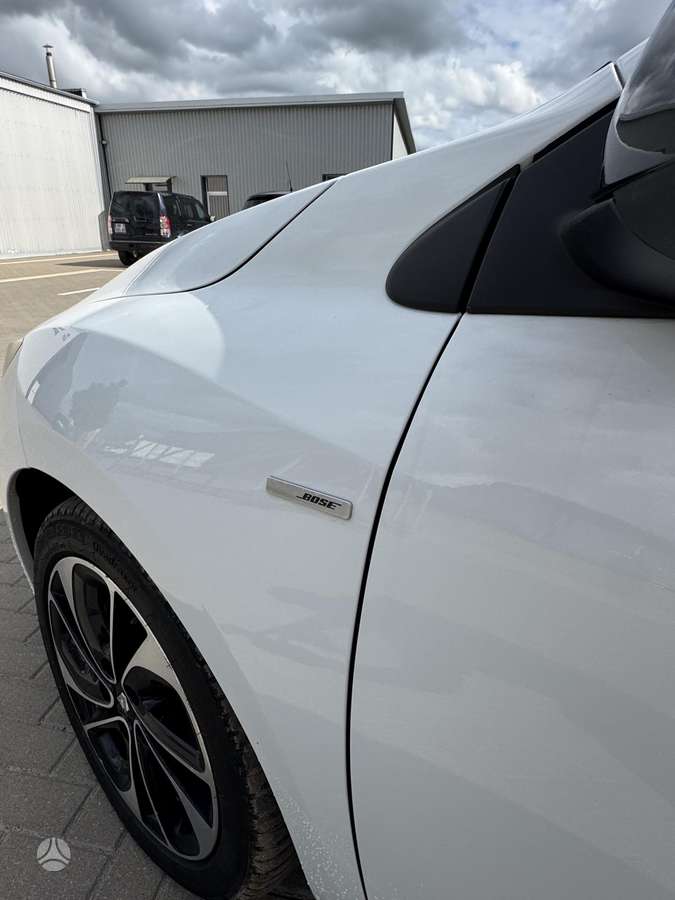 Renault Megane - 9