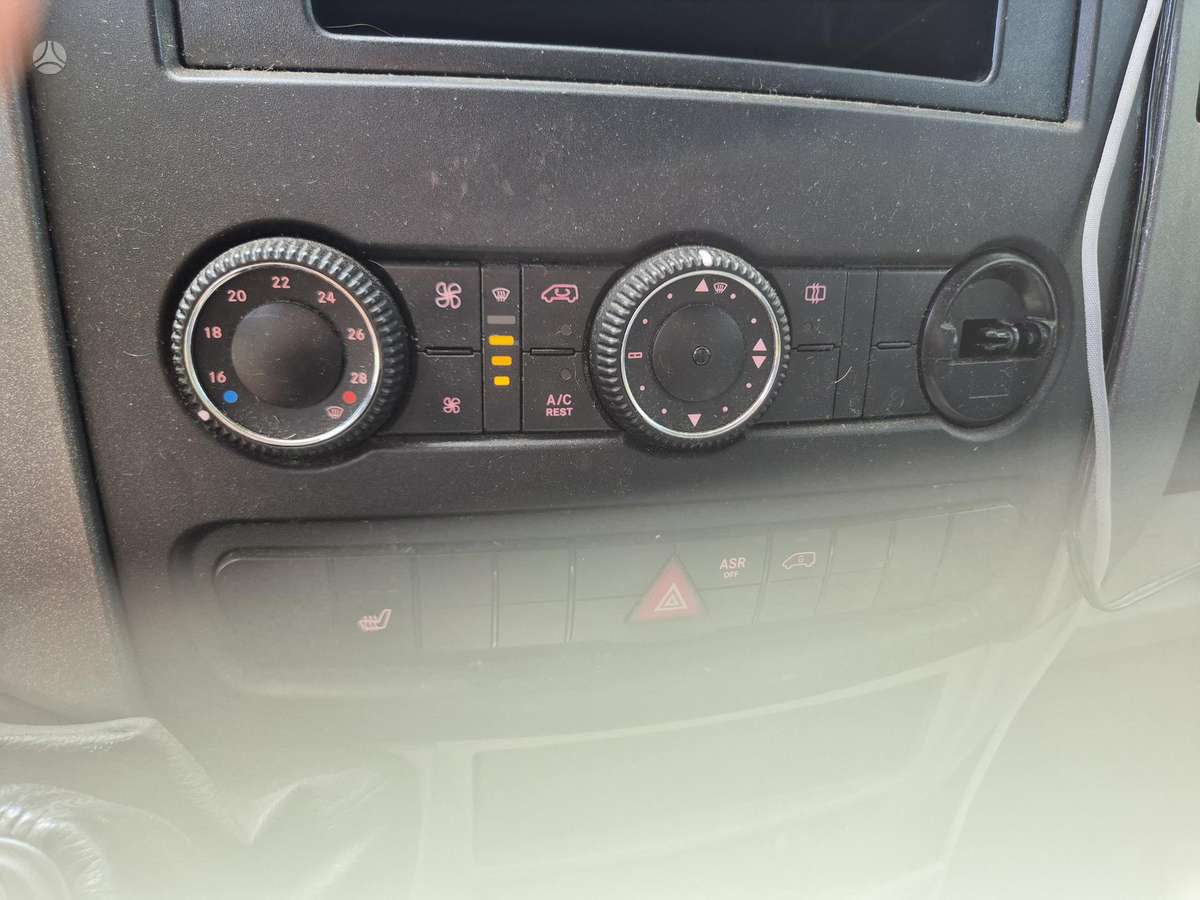 Volkswagen Crafter - 9