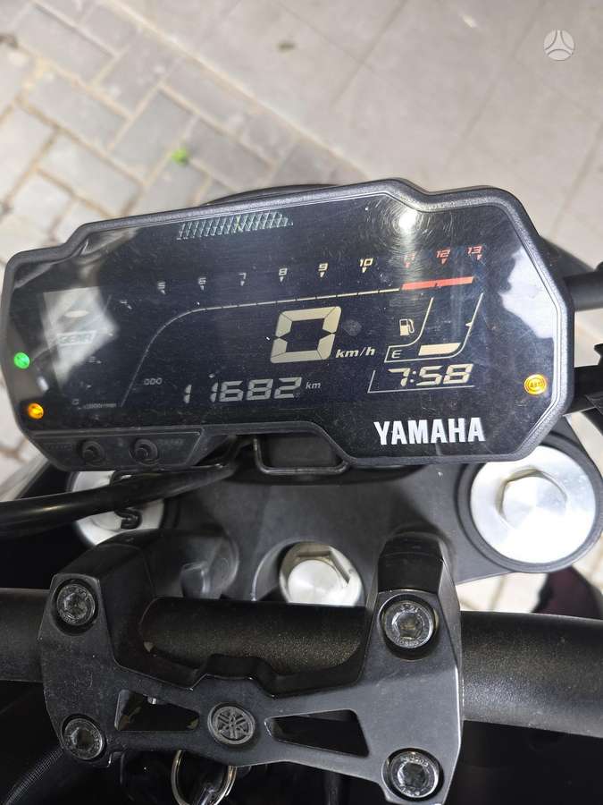 Yamaha MT 125 125cc, street / classic