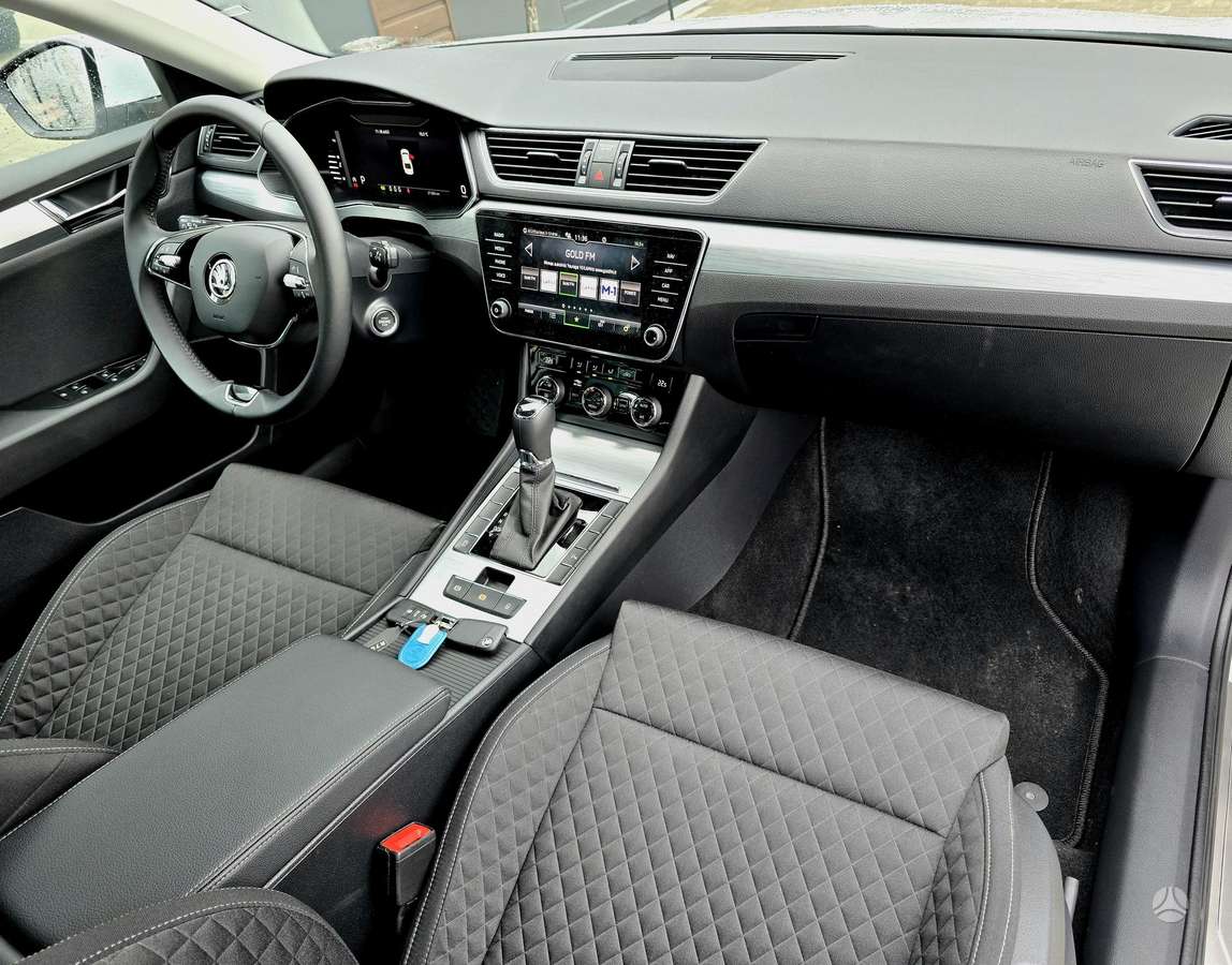 Skoda Superb, 2.0 l., Хэтчбек