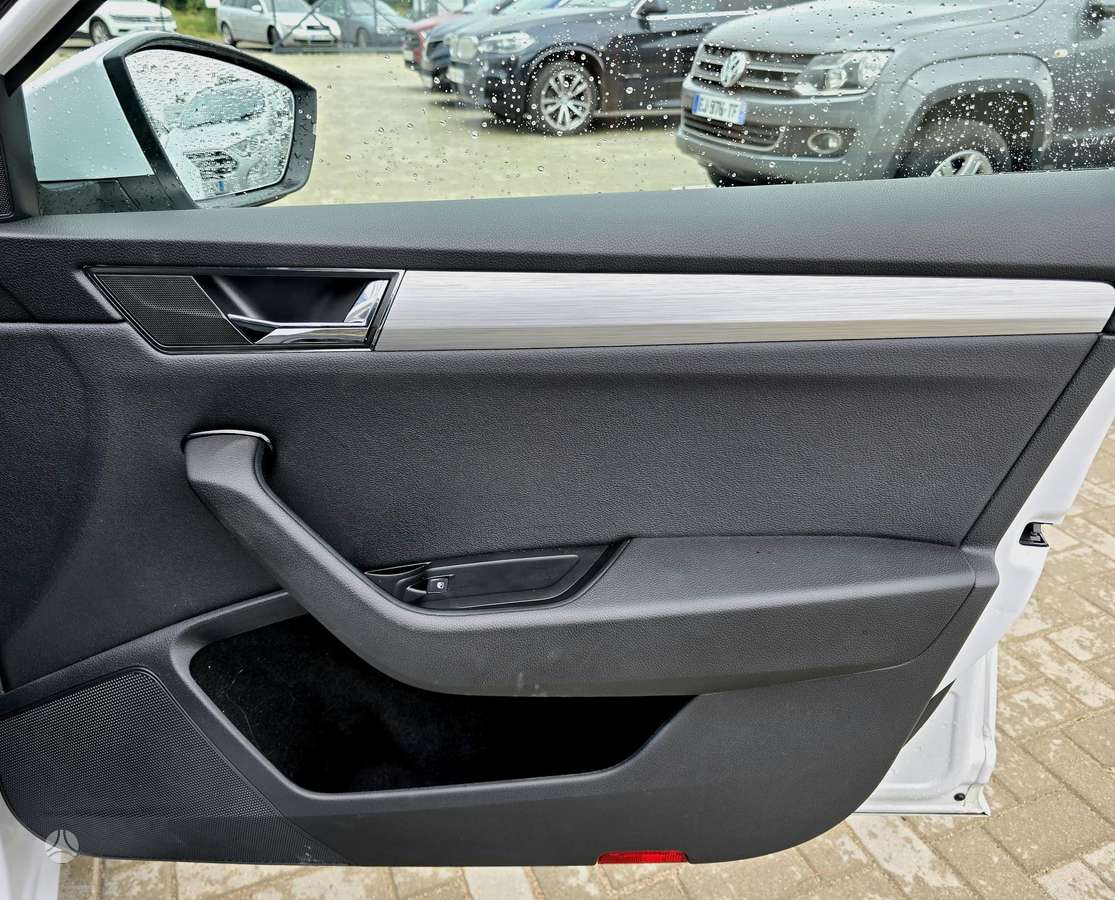 Skoda Superb, 2.0 l., Хэтчбек