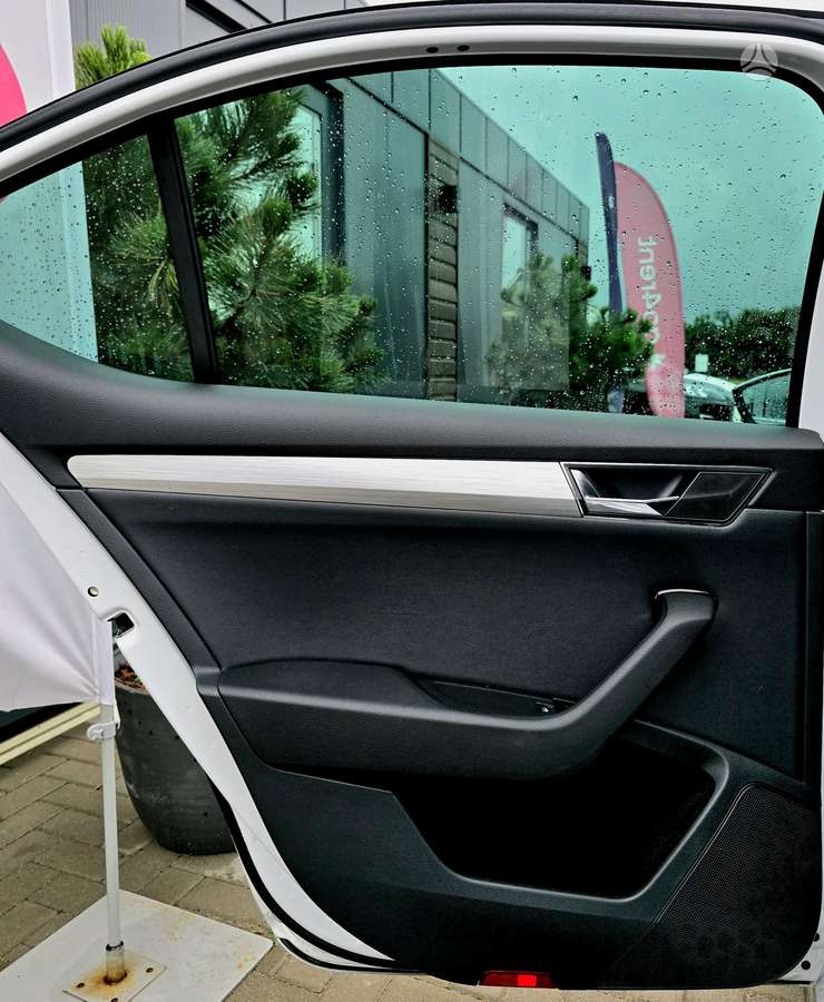 Skoda Superb, 2.0 l., Хэтчбек