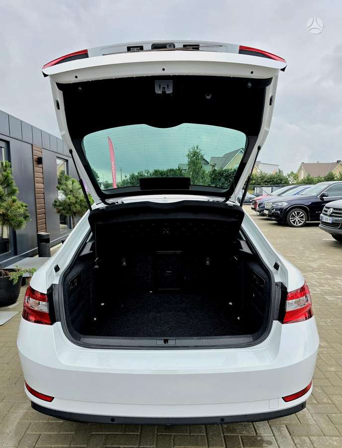 Skoda Superb, 2.0 l., Хэтчбек
