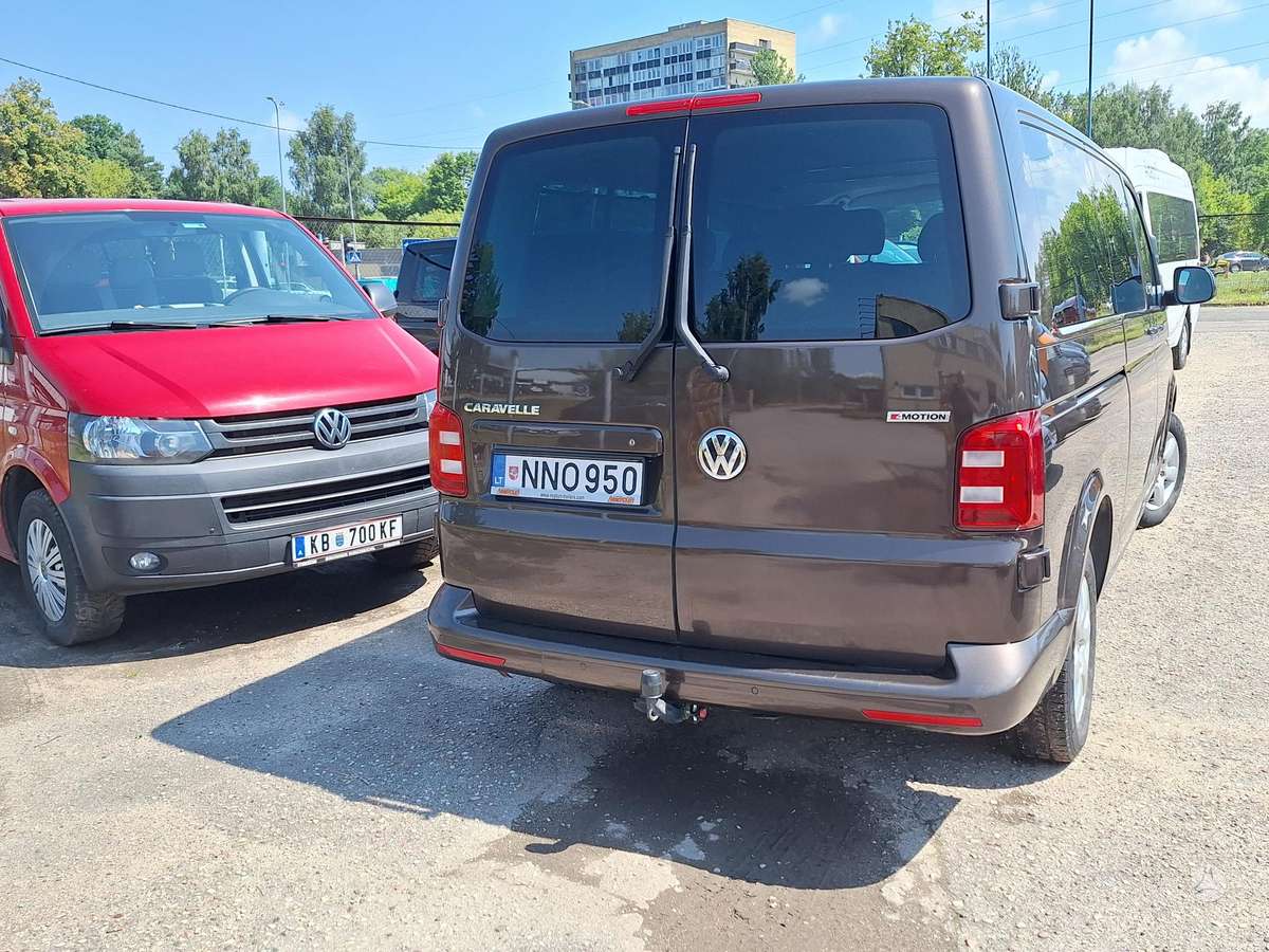 Volkswagen Caravelle - 2