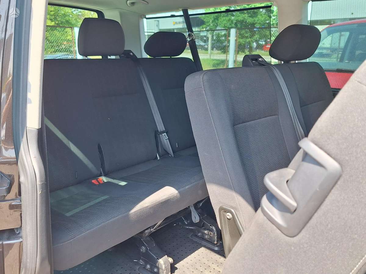Volkswagen Caravelle - 6