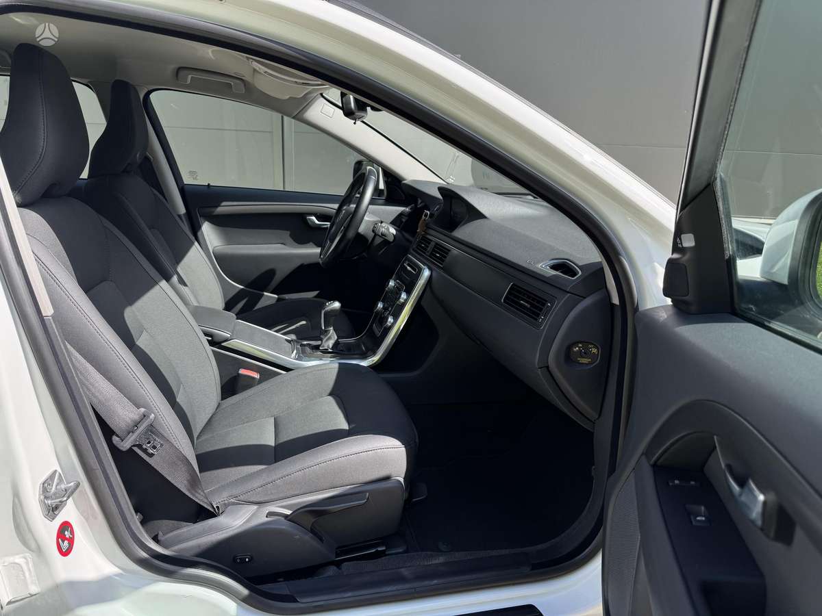 Volvo XC70 - 9