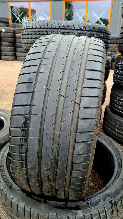 Michelin Pilot Sport 4, летние 255/35 R20
