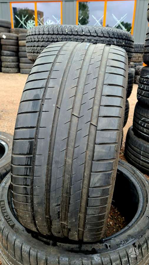 Michelin Pilot Sport 4, summer 255/35 R20