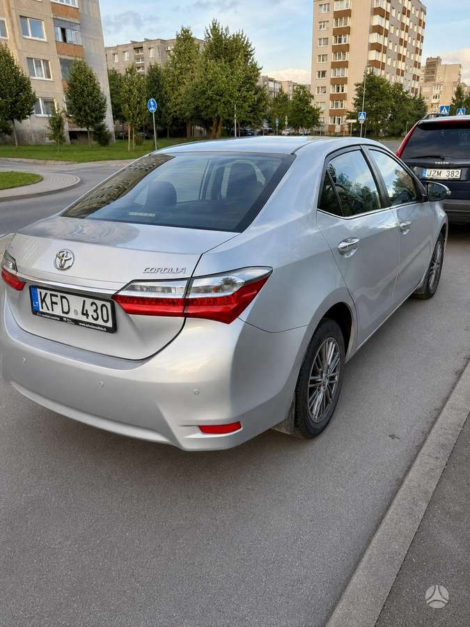 Toyota Corolla - 3