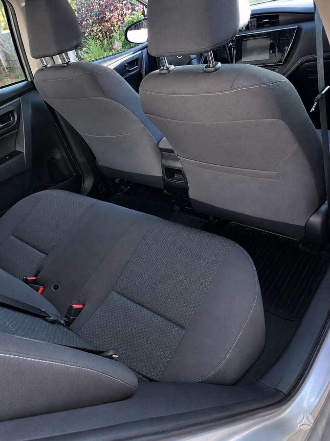 Toyota Corolla - 6