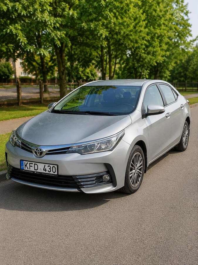 Toyota Corolla - 2