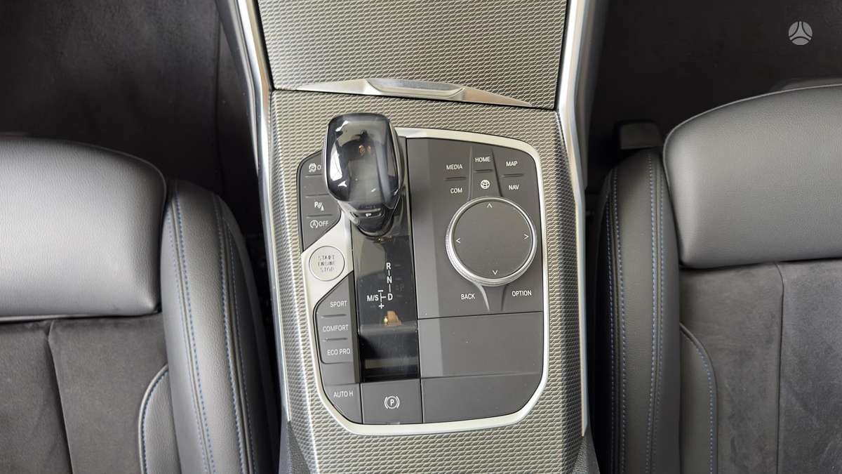 BMW 318, 2.0 l., Седан