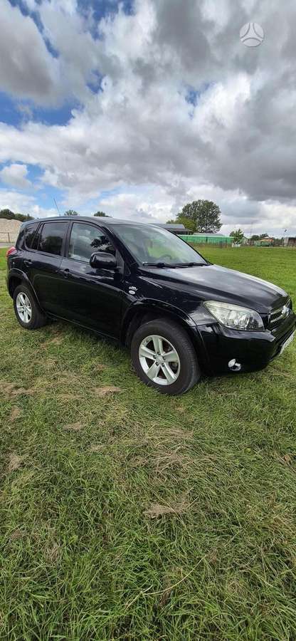 Toyota RAV4 - 2