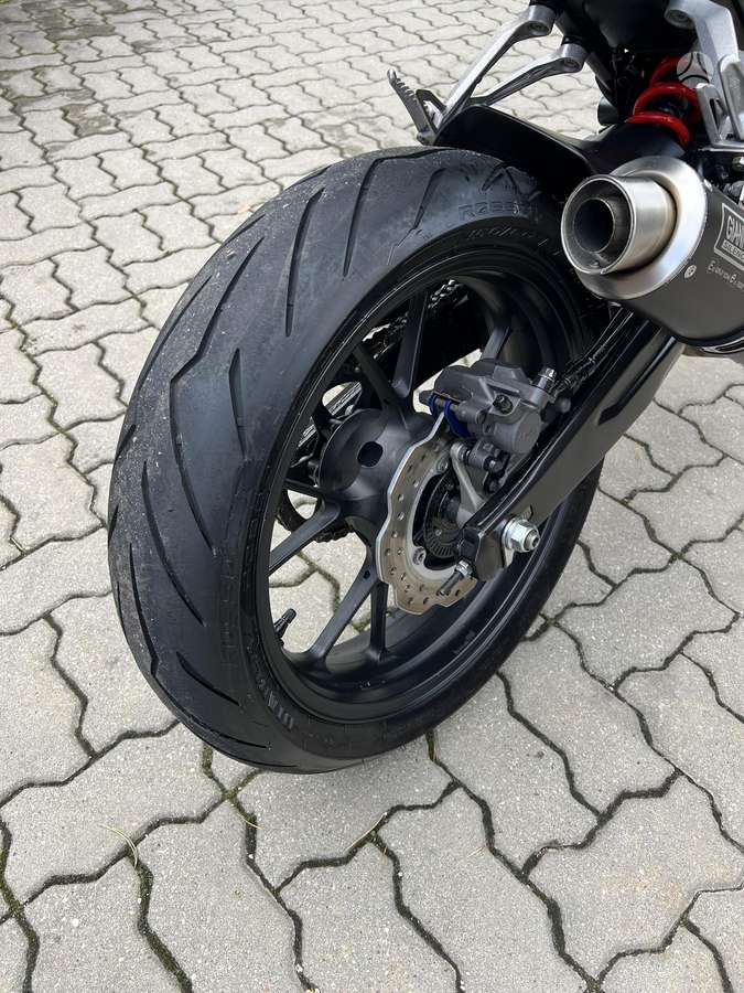 Honda CB 125cc, street / classic