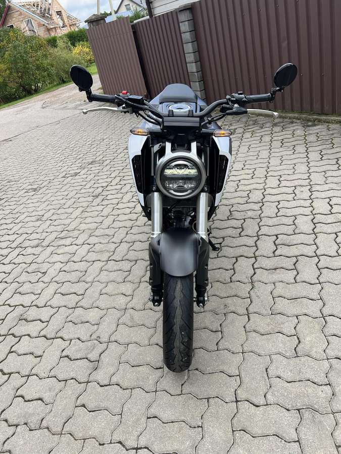 Honda CB 125cc, street / classic