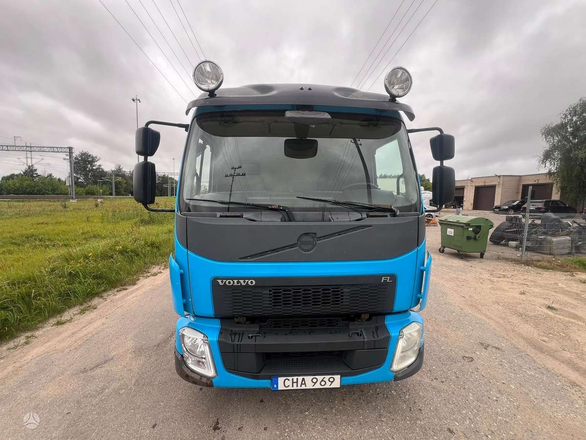 Volvo FL 250, isothermal trucks