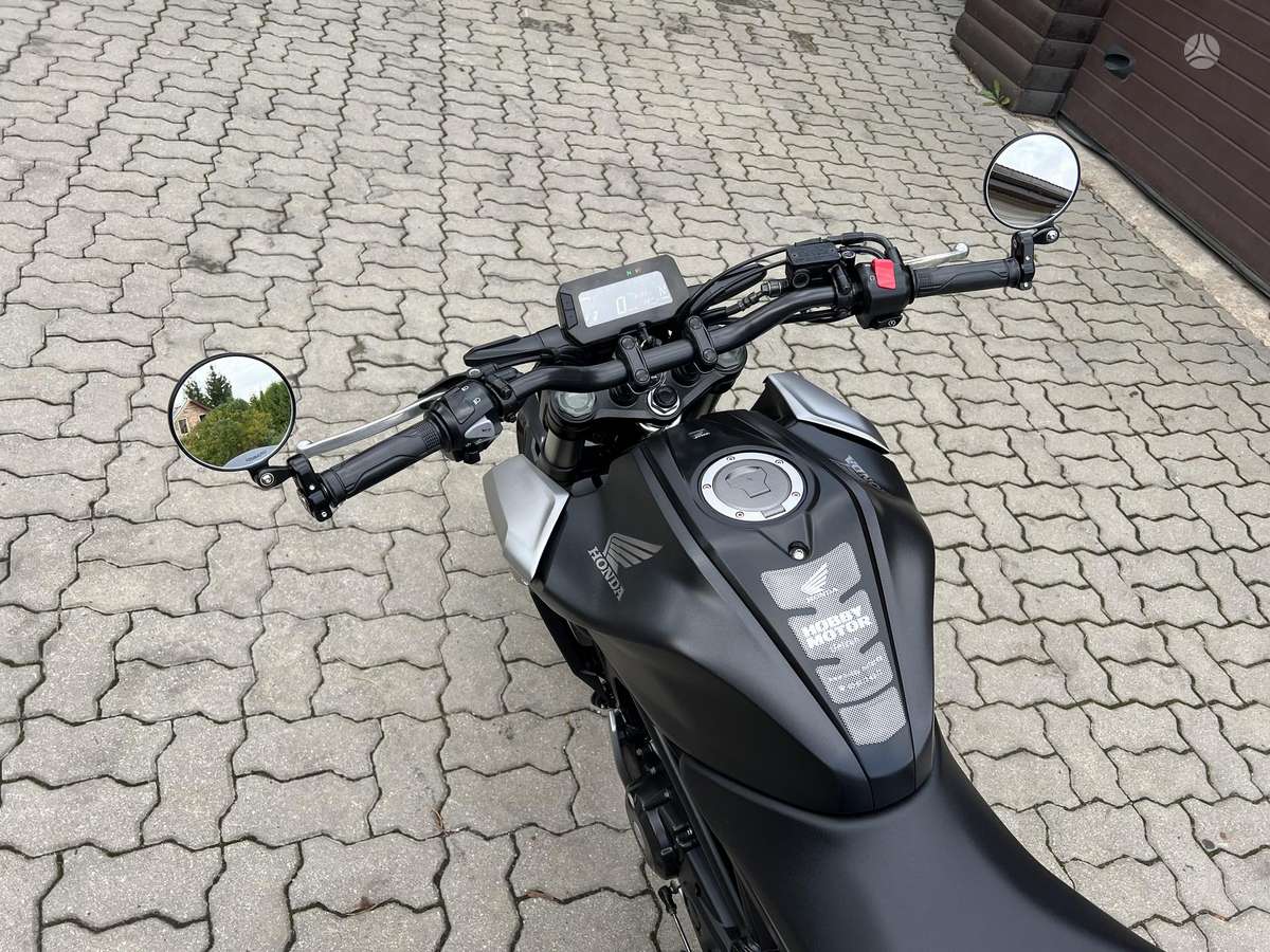 Honda CB 125cc, street / classic