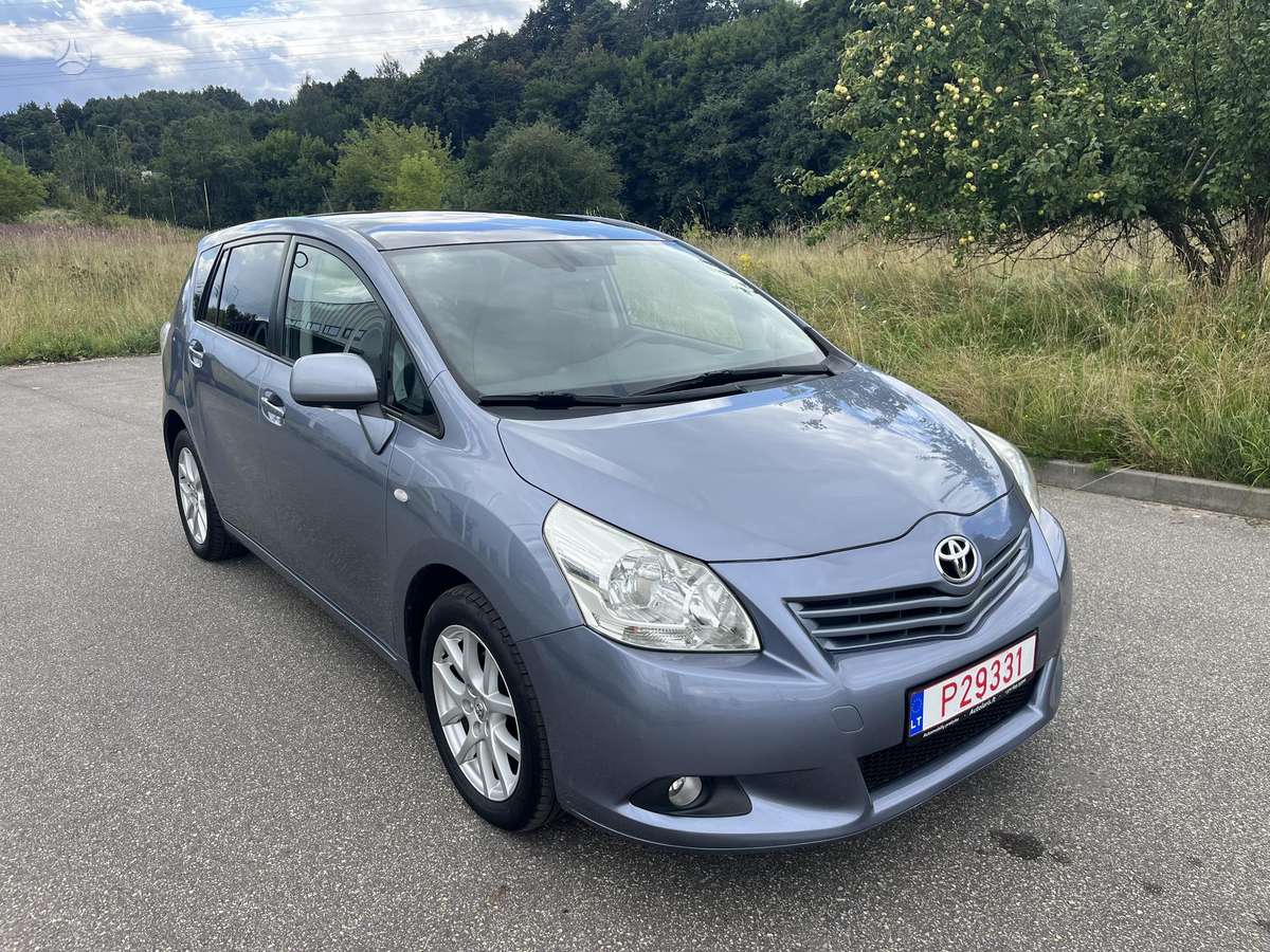 Toyota Verso - 3
