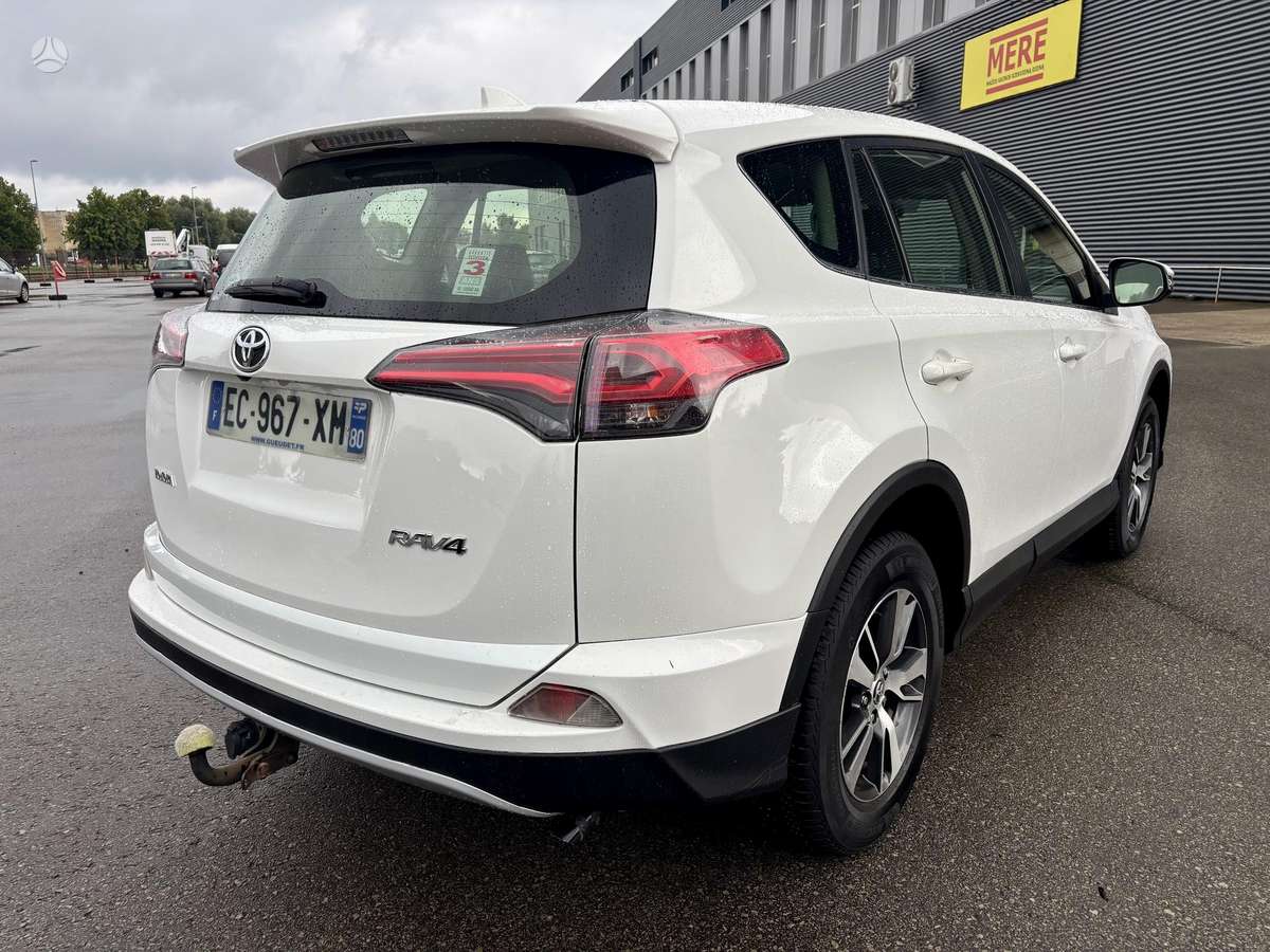 Toyota RAV4 - 5