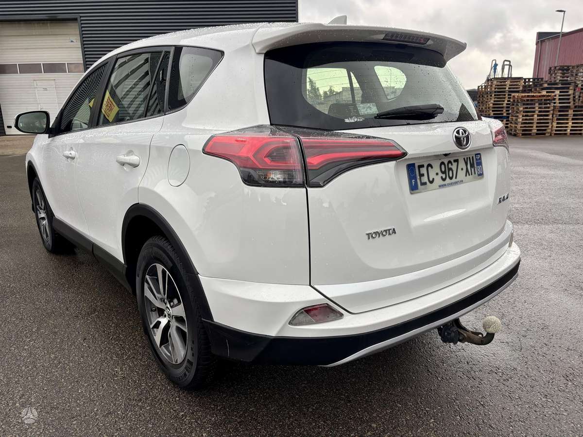 Toyota RAV4 - 7