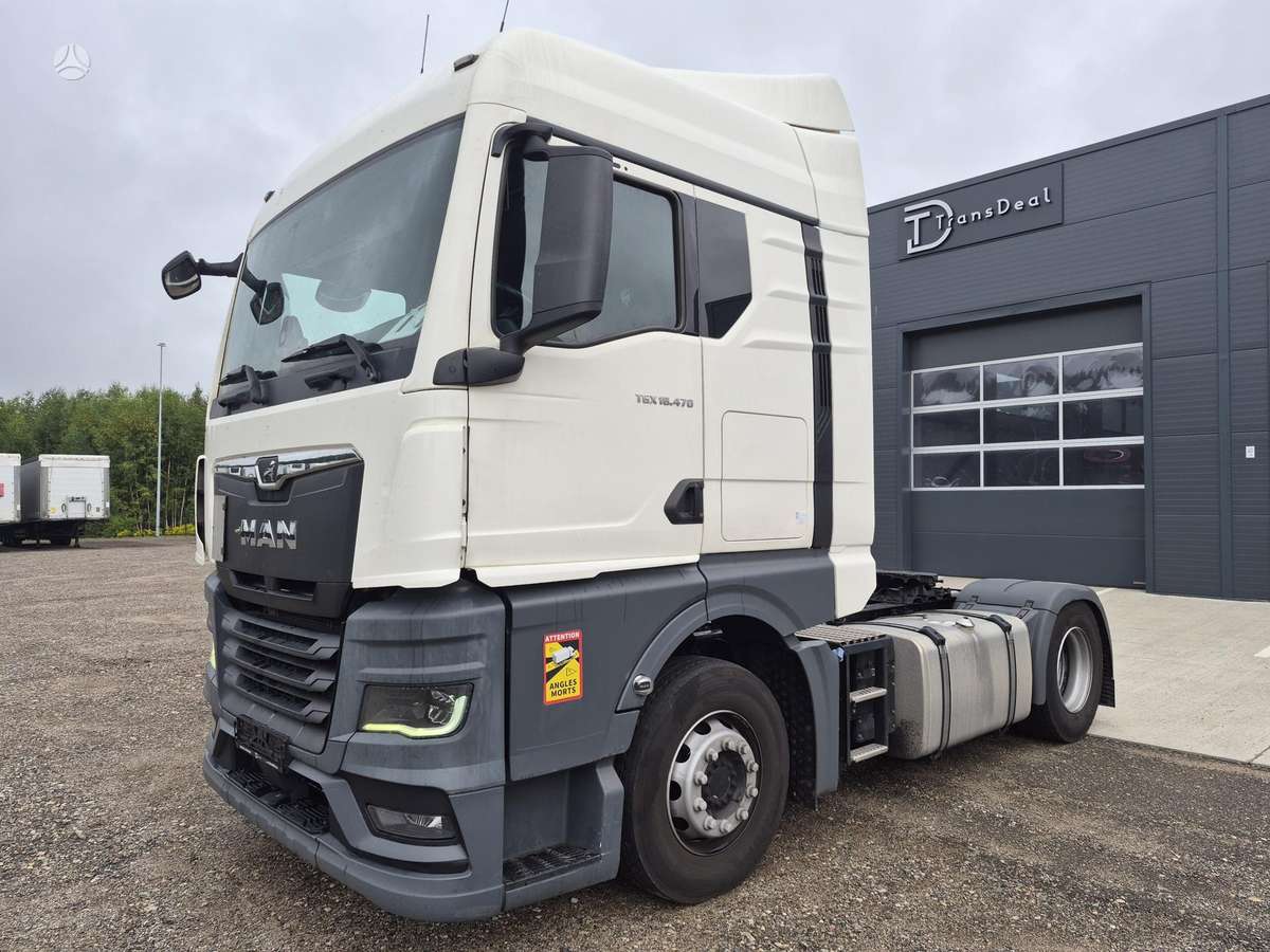 MAN TGX18.470  Retarder, double sleeper