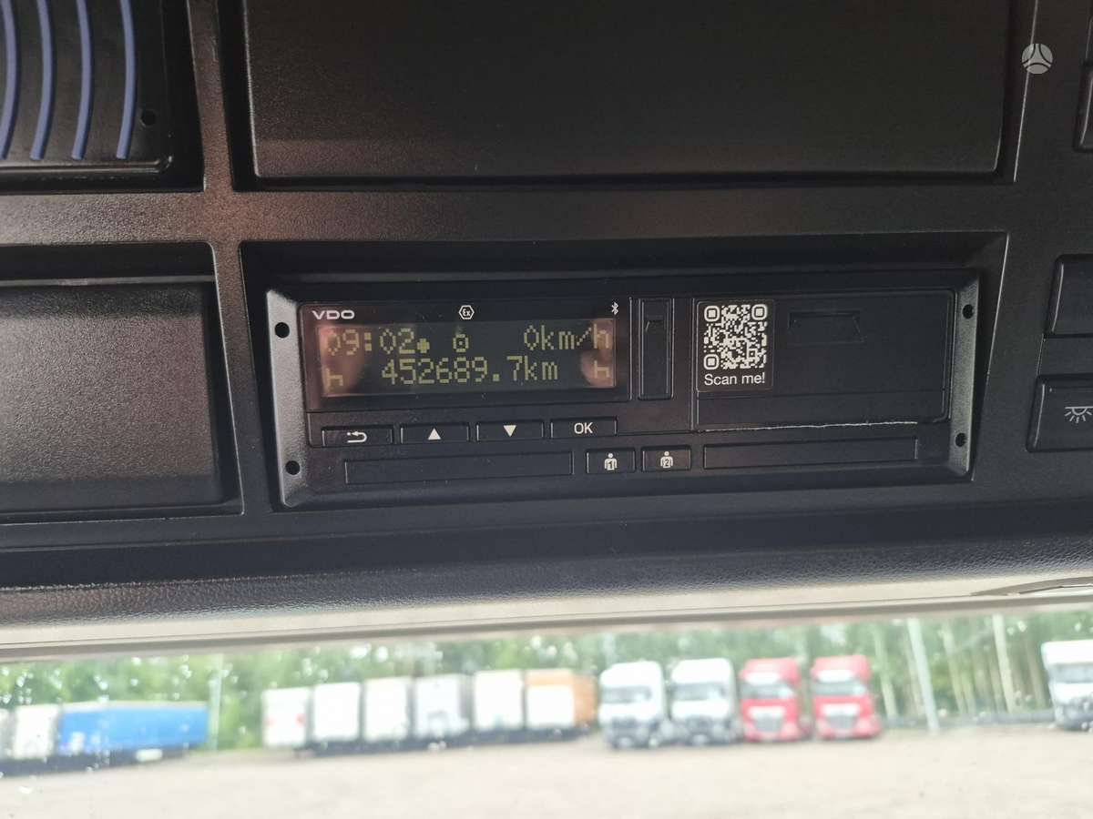 MAN TGX18.470  Retarder, double sleeper