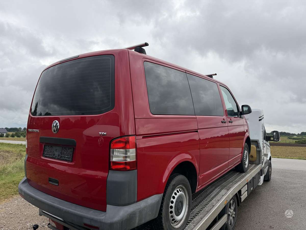 Volkswagen Transporter - 4