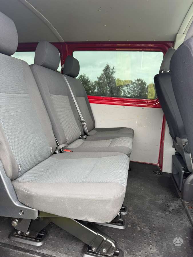Volkswagen Transporter - 12