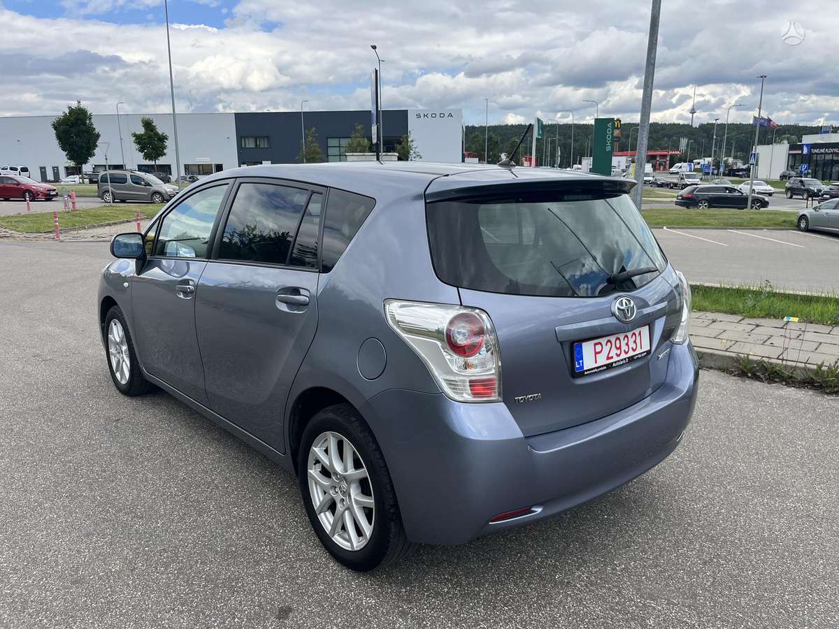 Toyota Verso - 7