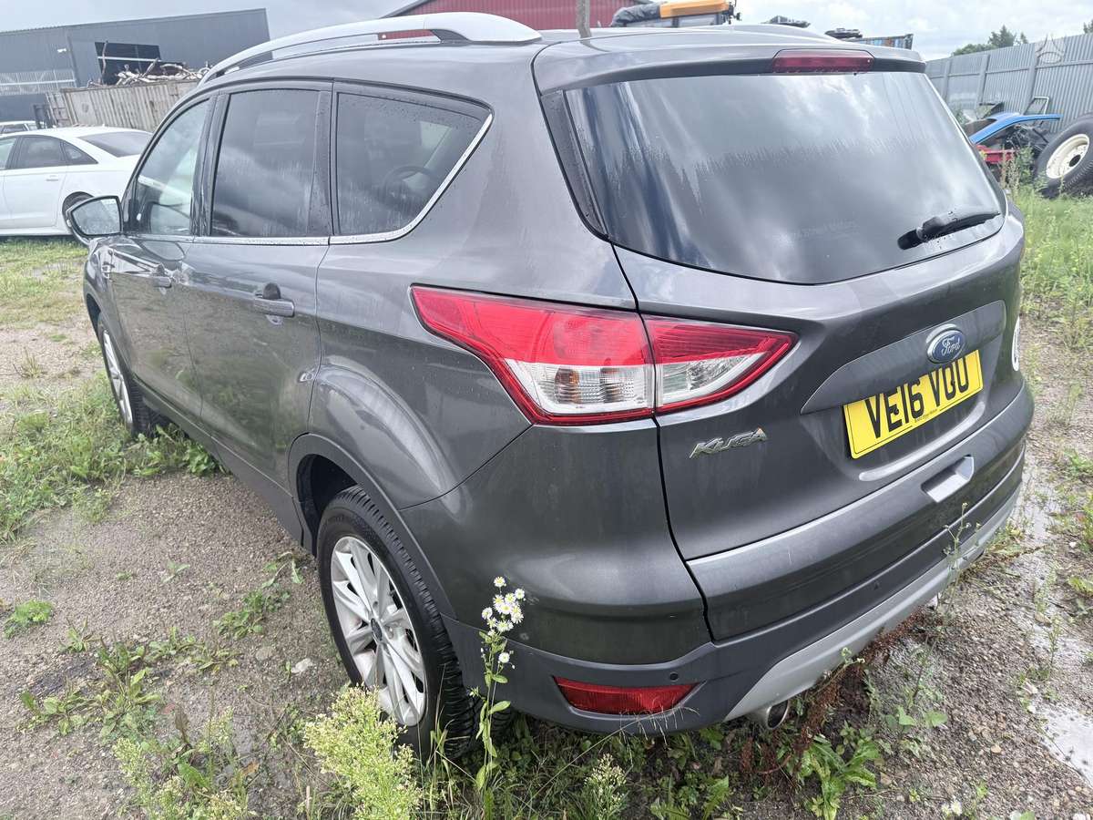 Ford Kuga for parts