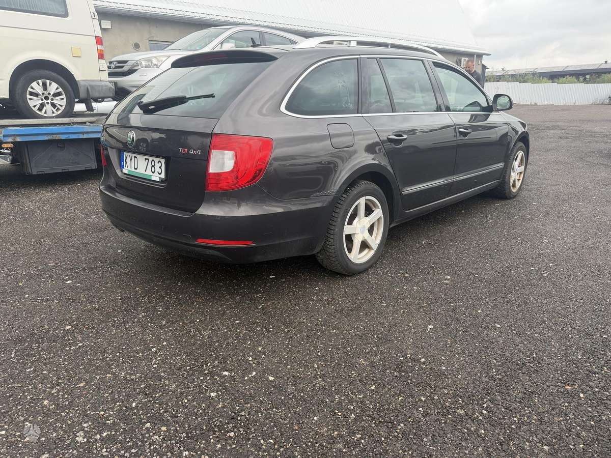 Skoda Superb, 2.0 l., Универсал