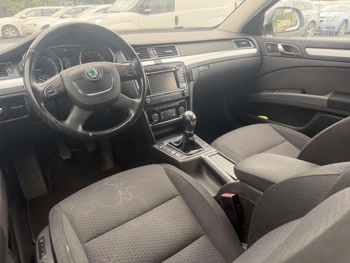 Skoda Superb, 2.0 l., Универсал