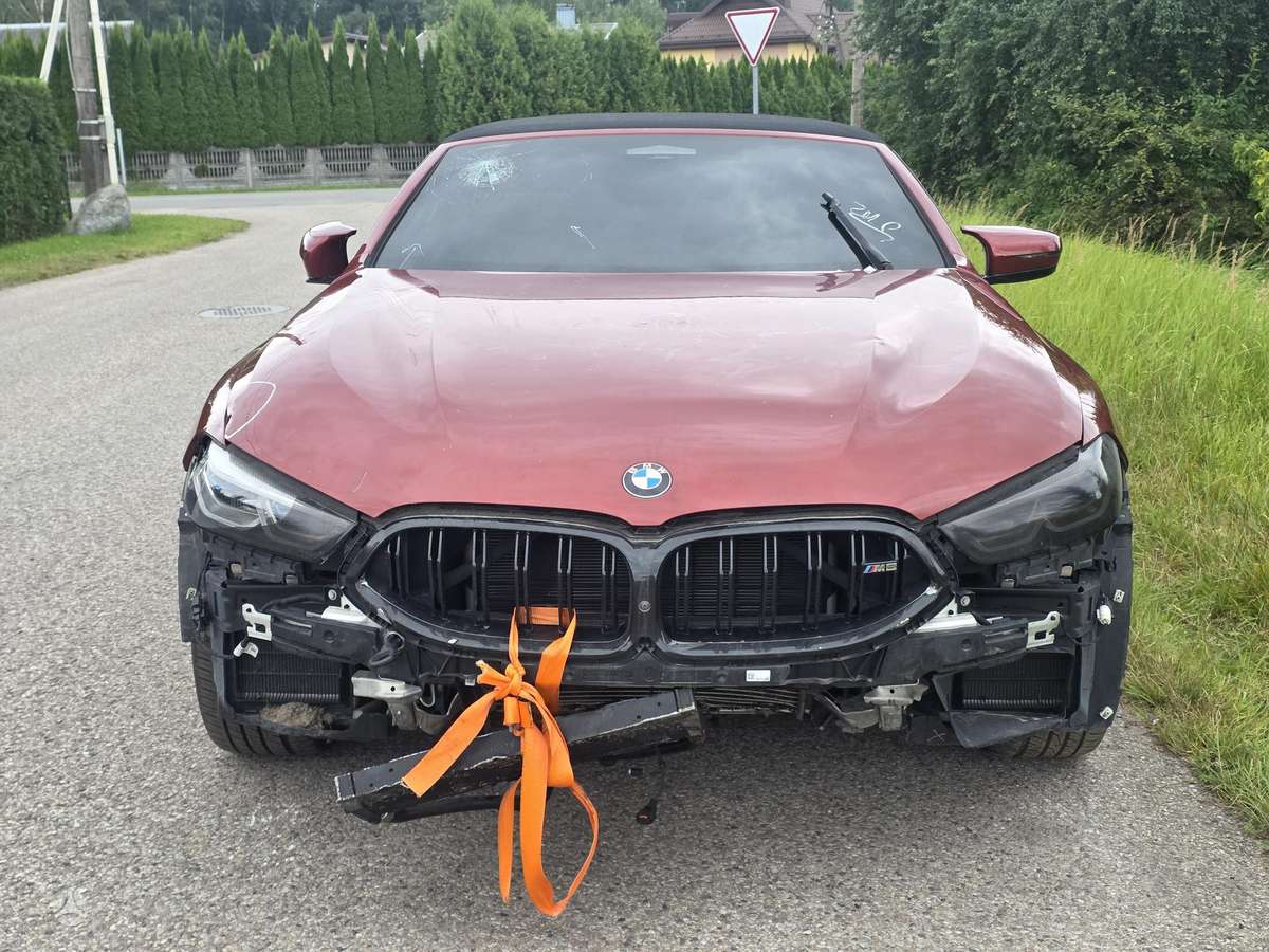 BMW M8, convertible