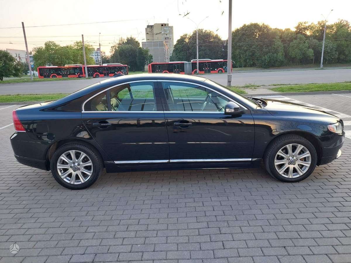 Volvo S80, 2.4 l., Седан