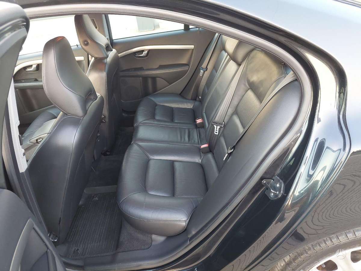 Volvo S80, 2.4 l., Седан