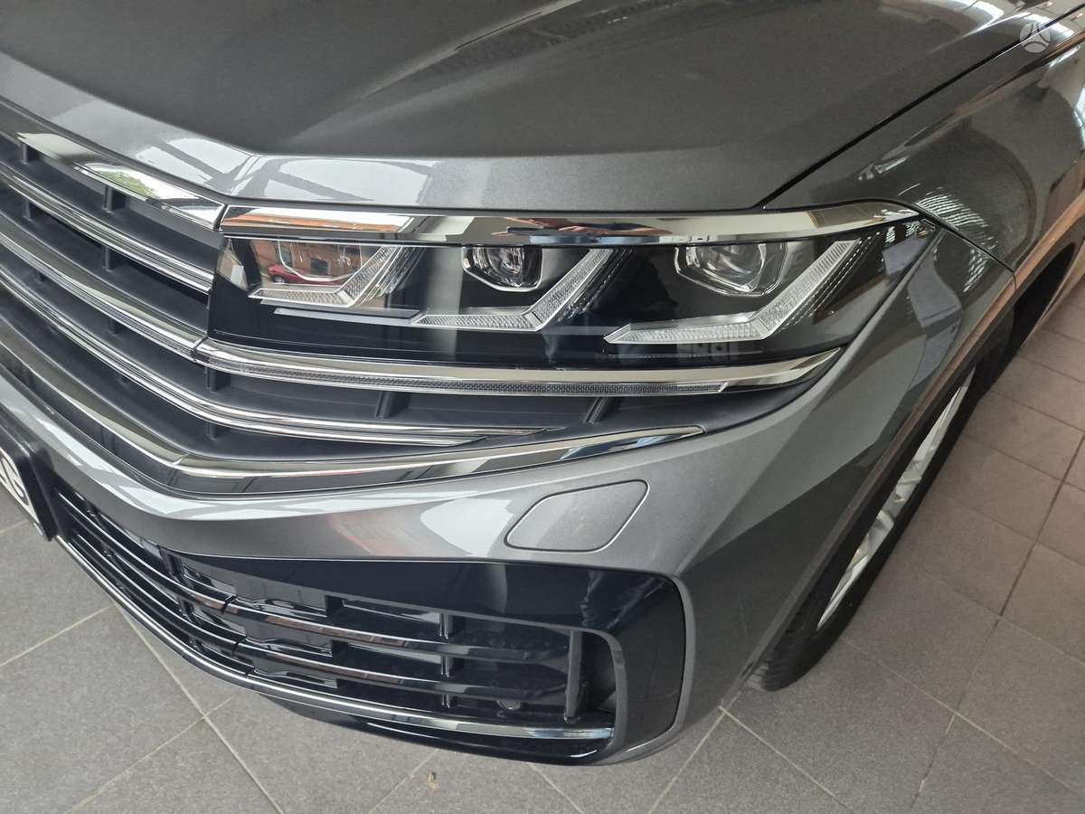 Volkswagen Touareg - 10