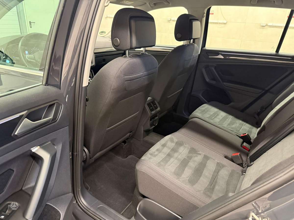 Volkswagen Tiguan - 9