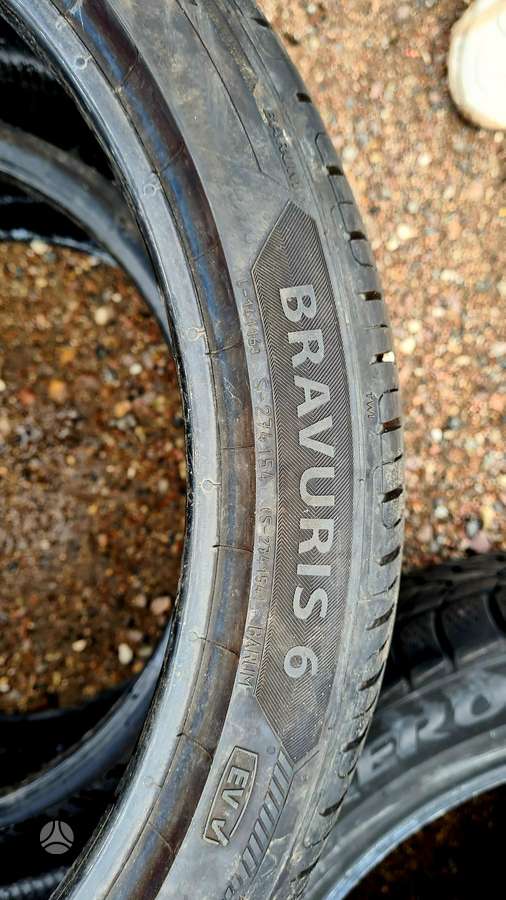 Barum Bravuris 6, summer 235/35 R19