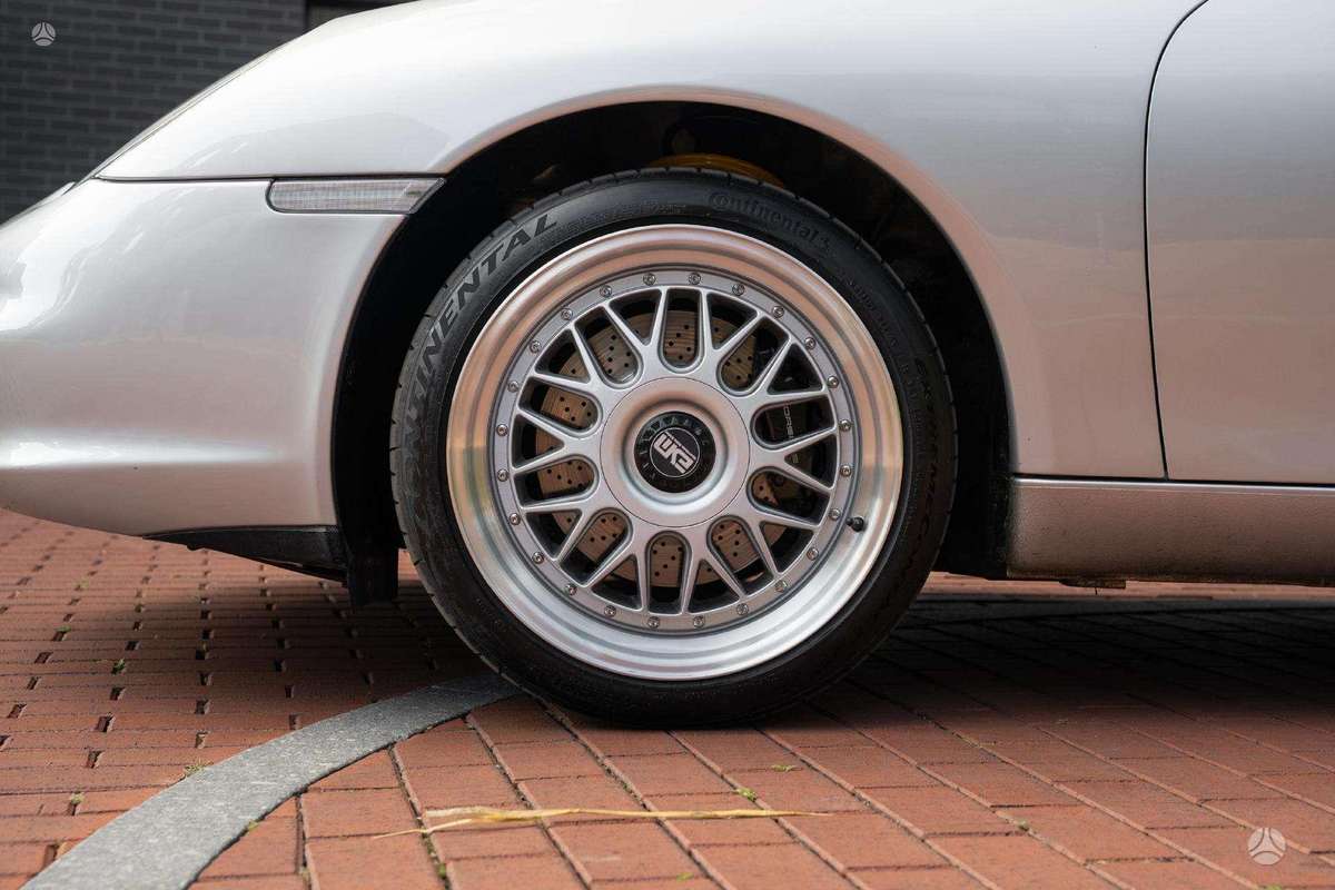 Porsche 911 - 12