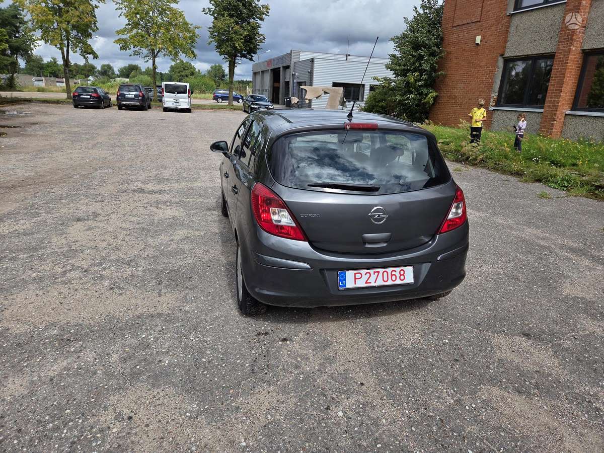 Opel Corsa, 1.2 l., Хэтчбек