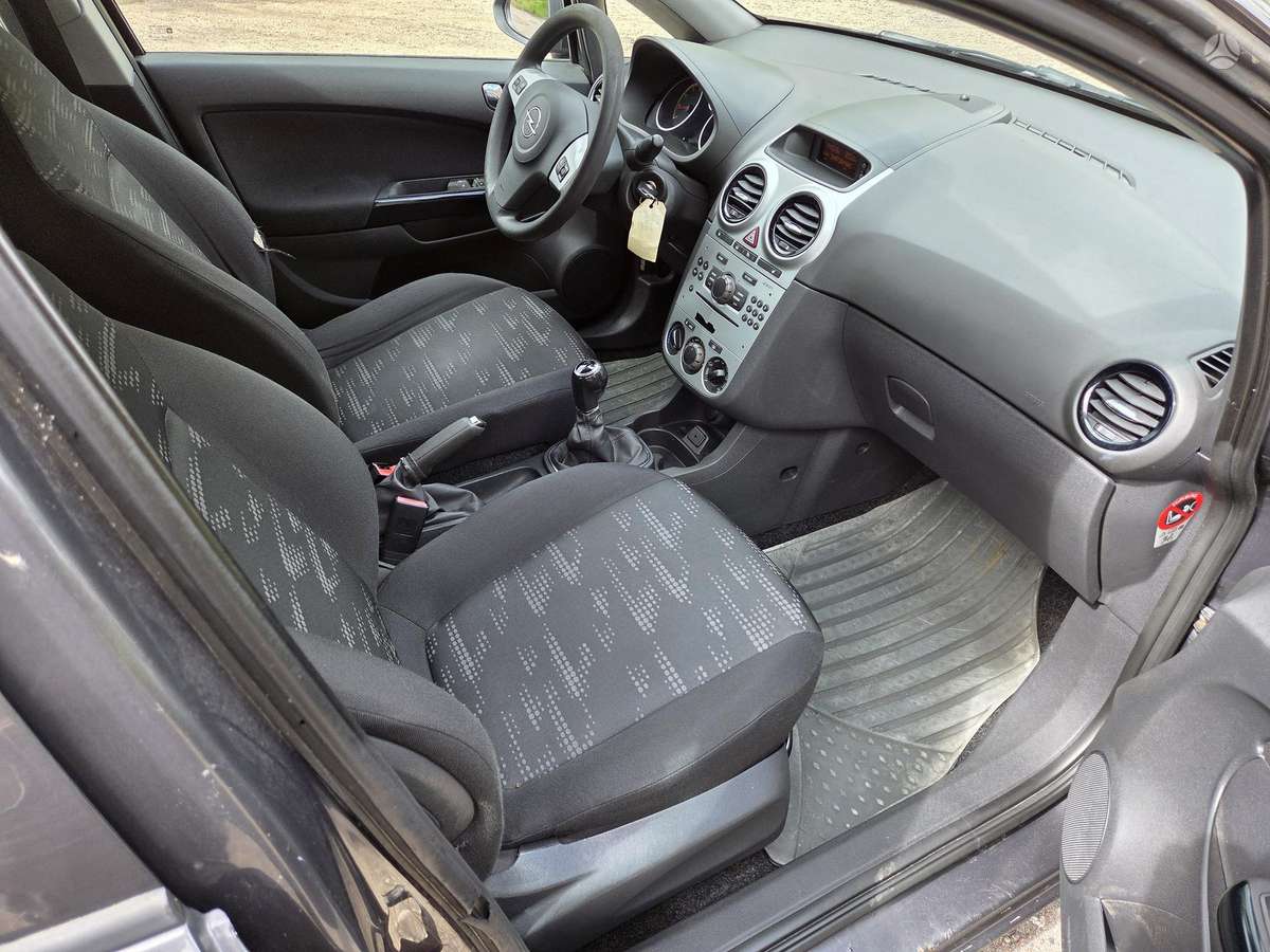 Opel Corsa, 1.2 l., hatchback