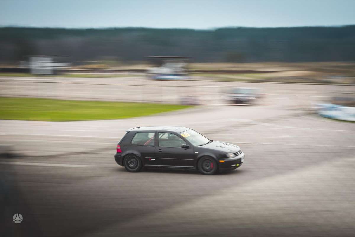 Volkswagen Golf, 1.8 l., hatchback